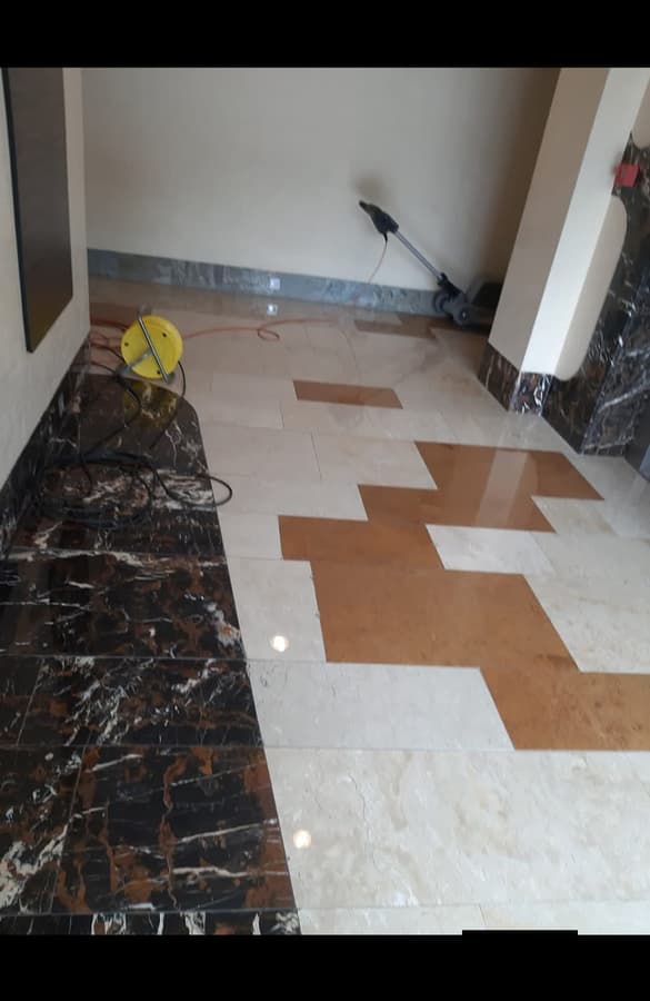 Restorasyon öncesi mermer yüzey